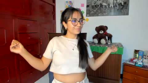 Isabella22 1 online show from 01/16/25, 09:40