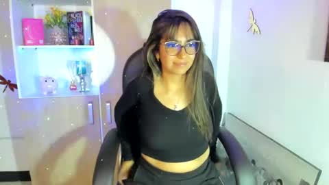 Isabella22 1 online show from 02/20/25, 11:10