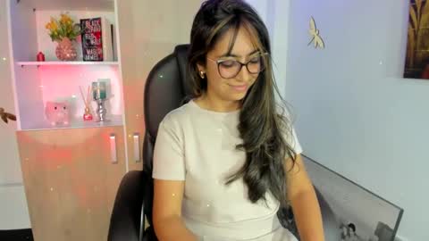 Isabella22 1 online show from 02/26/25, 06:54