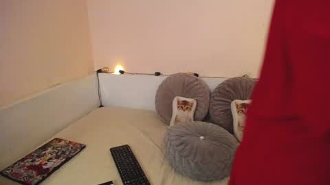    online show from 12/18/24, 10:02