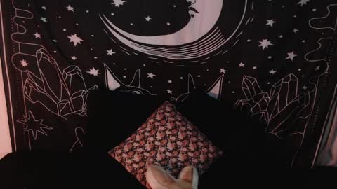    online show from 01/12/25, 12:28