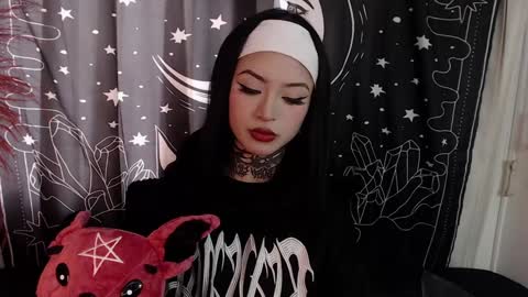    online show from 02/04/25, 08:49