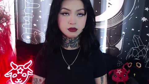    online show from 02/10/25, 08:42