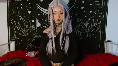    online show from 10/11/25, 11:03