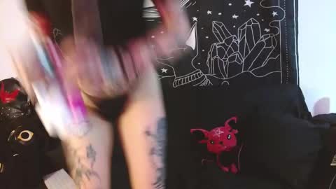    online show from 10/30/25, 10:10