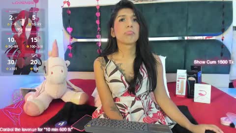 Snapshot of isabella_coronado chatting on 03/05/25, 04:02 Isabella Coronado online show from 03/05/25, 04:02