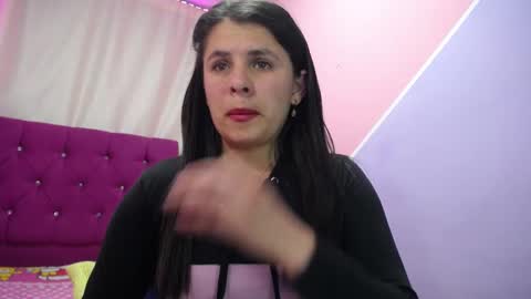 Snapshot of isabella_nice_ chatting on 12/30/24, 12:54 abby online show from 12/30/24, 12:54