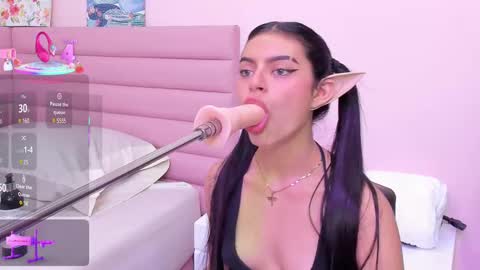 Snapshot of isabella_santos1 chatting on 02/27/25, 12:23 Isabella online show from 02/27/25, 12:23