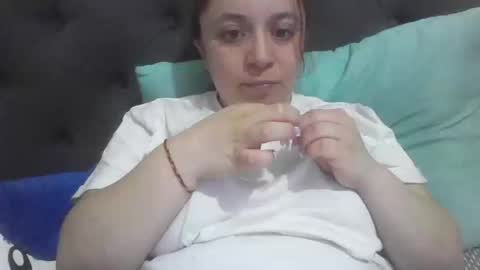 isabellaa_hills_ online show from 09/25/25, 03:27