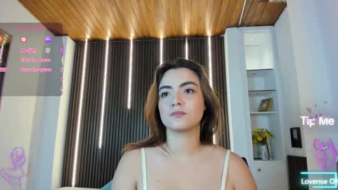 Snapshot of isabellaajoness chatting on 09/15/25, 01:00 Isabella Everyday From 0530 to 1430 Col Time online show from 09/15/25, 01:00