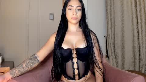 Snapshot of isabellabeker_ chatting on 01/26/25, 03:06 ISABEL online show from 01/26/25, 03:06