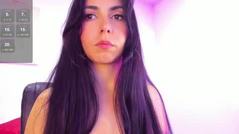 Snapshot of isabellagh1 chatting on 02/26/25, 07:49 Instagram soybella01 online show from 02/26/25, 07:49