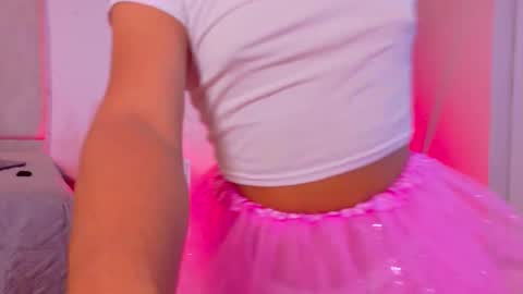 Isabella online show from 11/14/25, 07:51