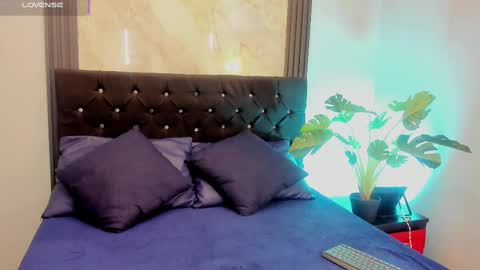 Snapshot of isabellakeller chatting on 09/12/25, 01:22 Isabella - Schedule 1500 - 2200 gtm-5 online show from 09/12/25, 01:22