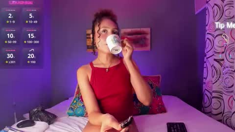 Isabella online show from 10/10/25, 10:09