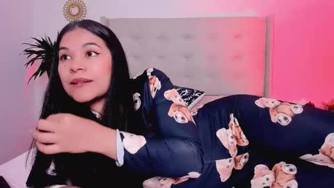 Isabelle Diaz online show from 11/22/25, 05:17