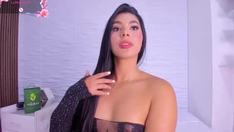 Isa online show from 11/21/25, 11:14