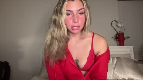 isabellekinsley online show from 12/04/24, 02:53