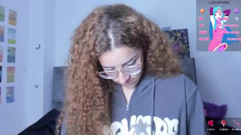 Snapshot of isangel_ chatting on 03/05/25, 03:40 Isabela online show from 03/05/25, 03:40