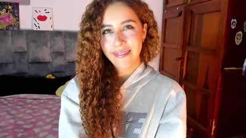 Snapshot of isangel_ chatting on 11/20/25, 05:18 Isabela online show from 11/20/25, 05:18