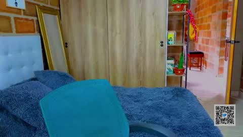 Isabela Paz online show from 10/07/25, 01:52