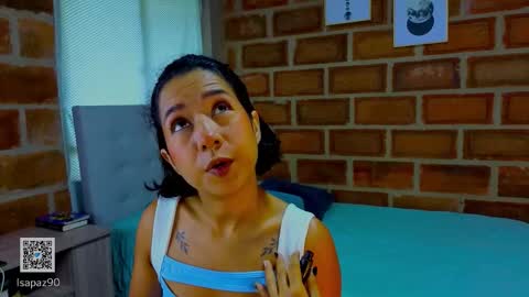 Isabela Paz online show from 10/27/25, 01:37