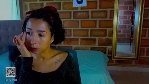 Isabela Paz online show from 11/02/25, 02:08