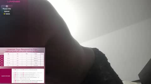 Snapshot of iserlohner82 chatting on 09/22/25, 01:29 Dennis online show from 09/22/25, 01:29