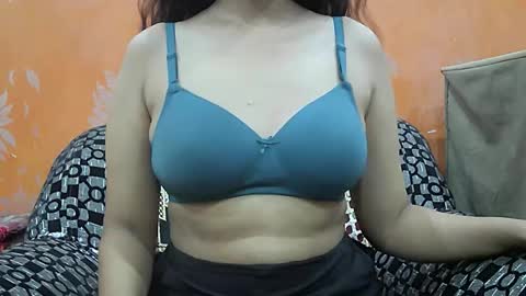 ishika_singh_ online show from 09/23/25, 02:14