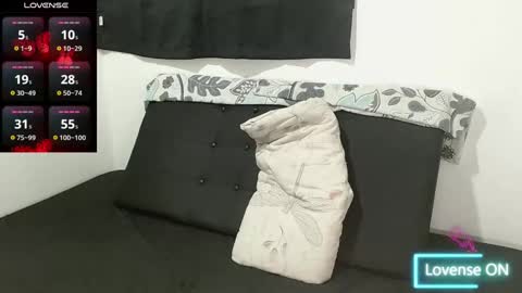 Snapshot of isidroglasc chatting on 10/07/25, 11:02 Isidro online show from 10/07/25, 11:02