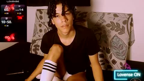 Snapshot of isidroglasc chatting on 11/10/25, 11:26 Isidro online show from 11/10/25, 11:26