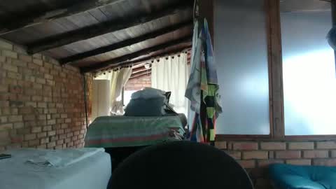 isis online show from 10/15/25, 02:06