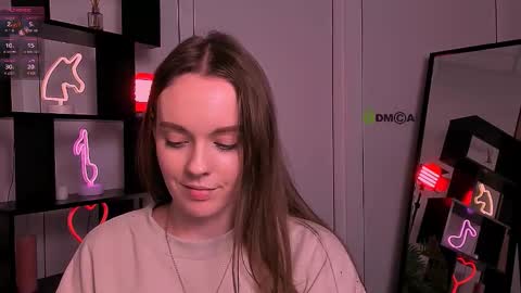 isla_dior online show from 11/10/25, 04:28