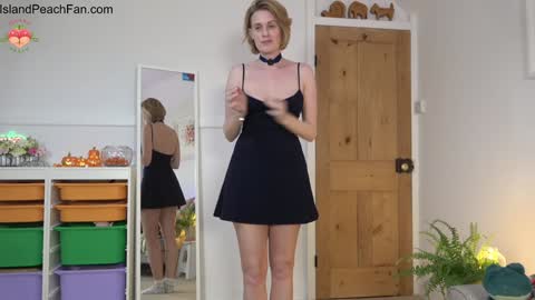 Lou  Peaches online show from 10/10/25, 07:13