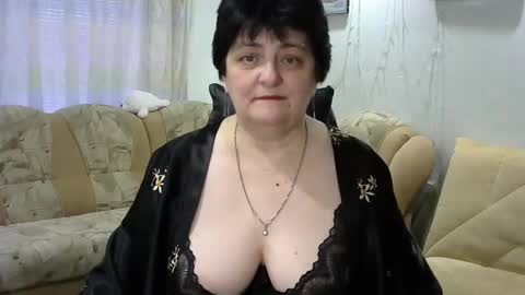 Snapshot of isxloves chatting on 02/21/25, 02:27 IsXLoves online show from 02/21/25, 02:27