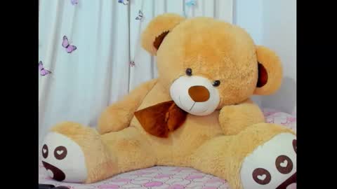 Snapshot of itahisa_sweet chatting on 10/30/25, 02:13 Itahisa sweet online show from 10/30/25, 02:13