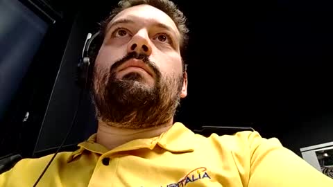 Snapshot of italianbigboy93 chatting on 10/09/25, 08:23 italianbigboy93 online show from 10/09/25, 08:23