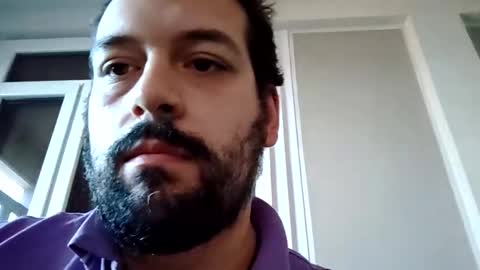 Snapshot of italianbigboy93 chatting on 10/17/25, 03:47 italianbigboy93 online show from 10/17/25, 03:47