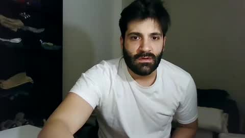 italianboybcn online show from 01/11/25, 08:11