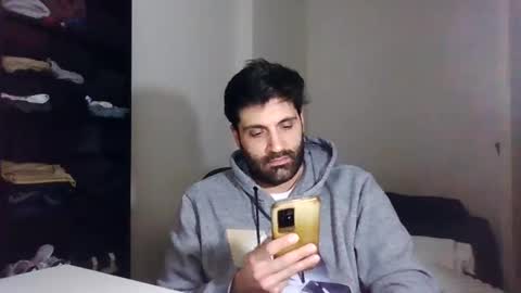 italianboybcn online show from 01/12/25, 05:11