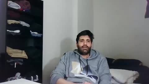 italianboybcn online show from 01/13/25, 09:52