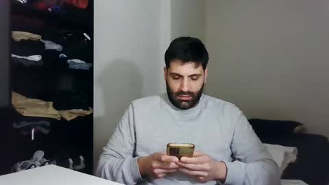 italianboybcn online show from 01/14/25, 07:59