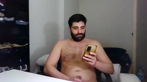 italianboybcn online show from 01/27/25, 05:26