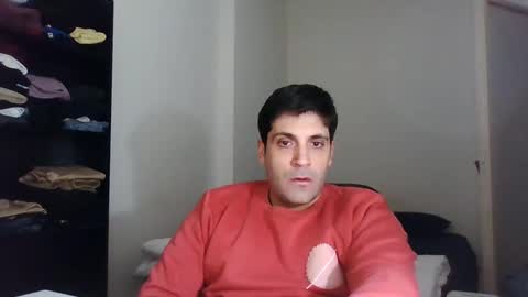 italianboybcn online show from 01/30/25, 07:26