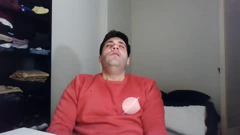 italianboybcn online show from 01/31/25, 08:01