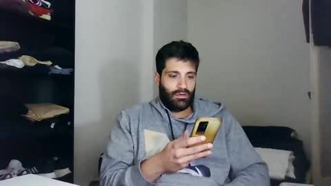 italianboybcn online show from 02/26/25, 09:32