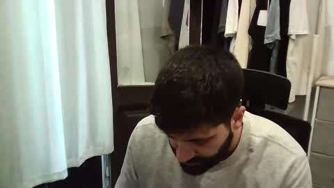 italianboybcn online show from 10/10/25, 07:51