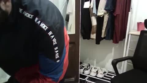 italianboybcn online show from 11/01/25, 10:23