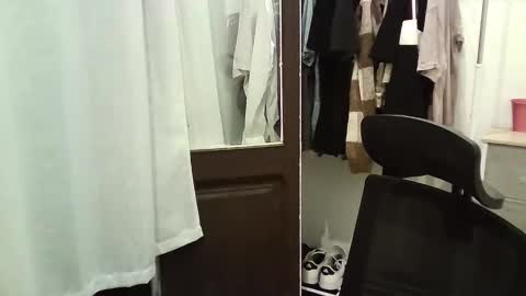 italianboybcn online show from 11/15/25, 09:11