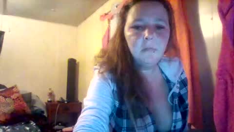Snapshot of its_kimber chatting on 10/14/25, 11:00 its kimber online show from 10/14/25, 11:00